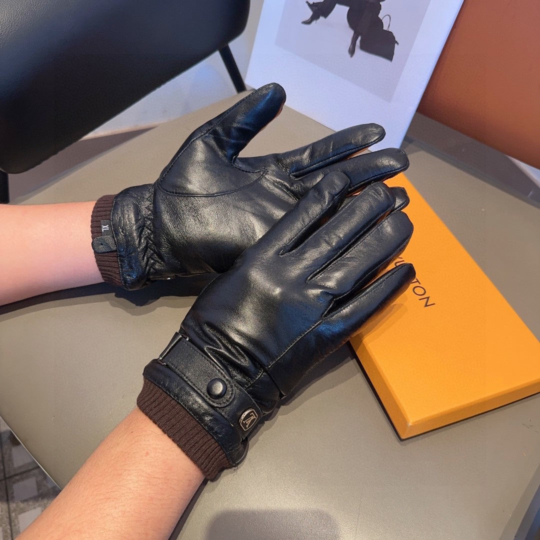 LV Gloves In Black Lambskin 476608