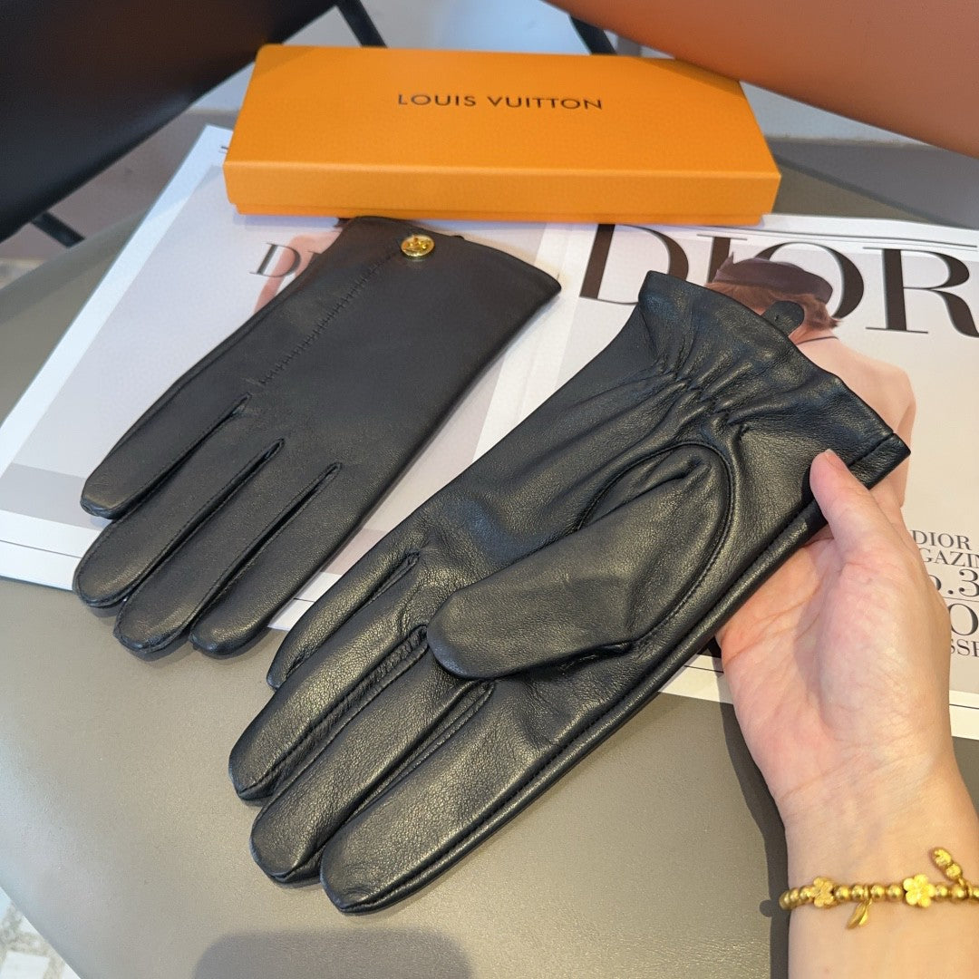 LV Gloves In Black Lambskin 478087