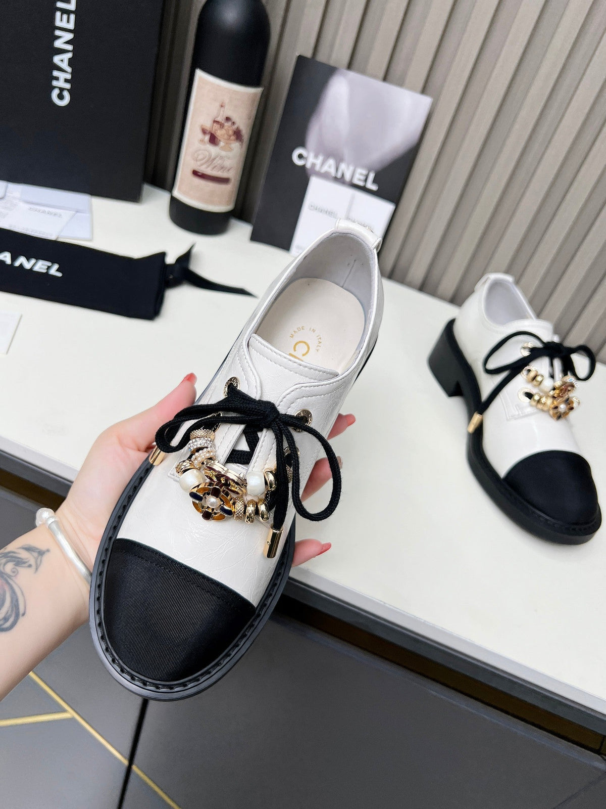 CC Shoe Oxford 50mm In White Black Calfskin And Lycra Fabric 944546