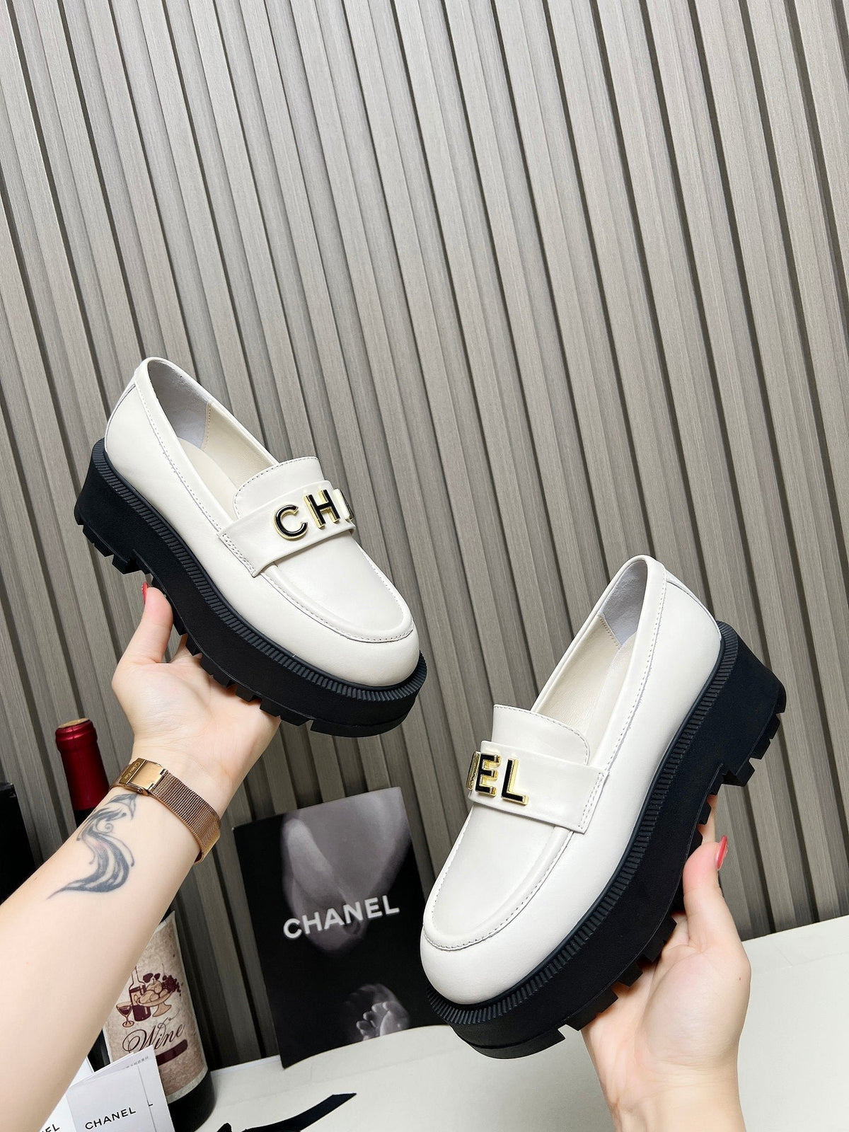 CC Moccasins White Lambskin 944570