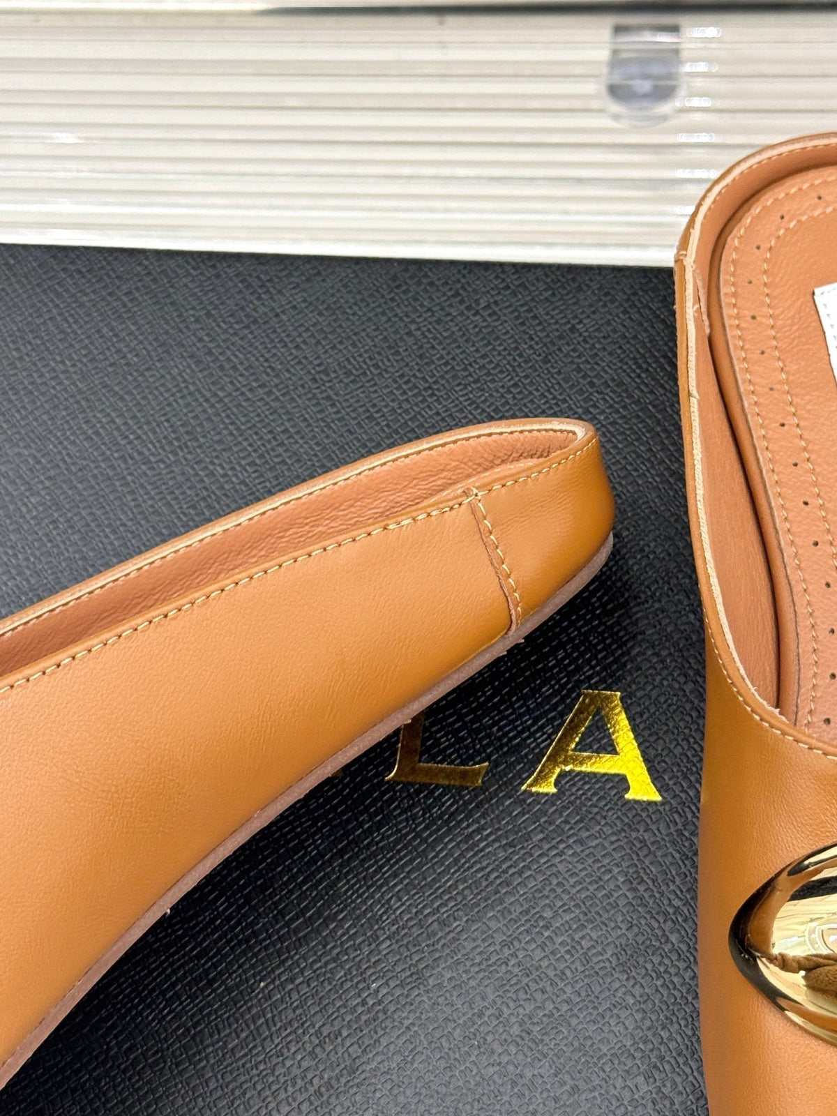 Alaia Slipper With Gold Hardware Brown Calfskin 293202