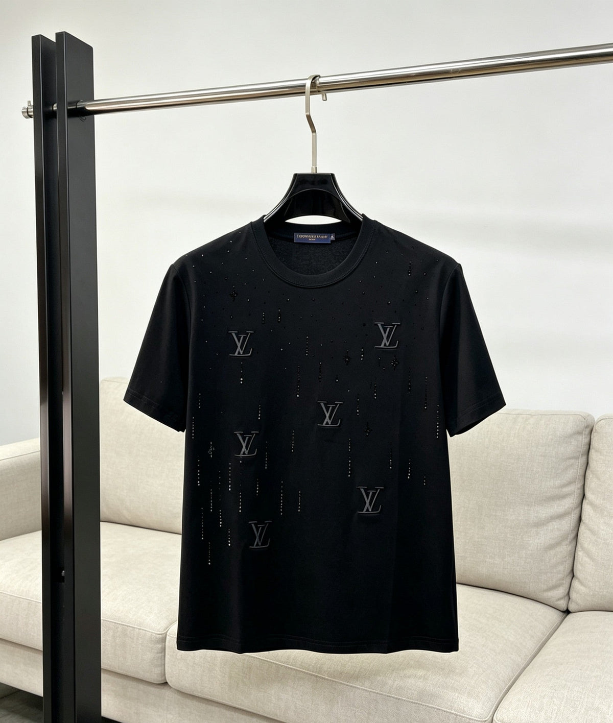 LV 2026 Men Short-sleeved T-shirt Cotton 303318