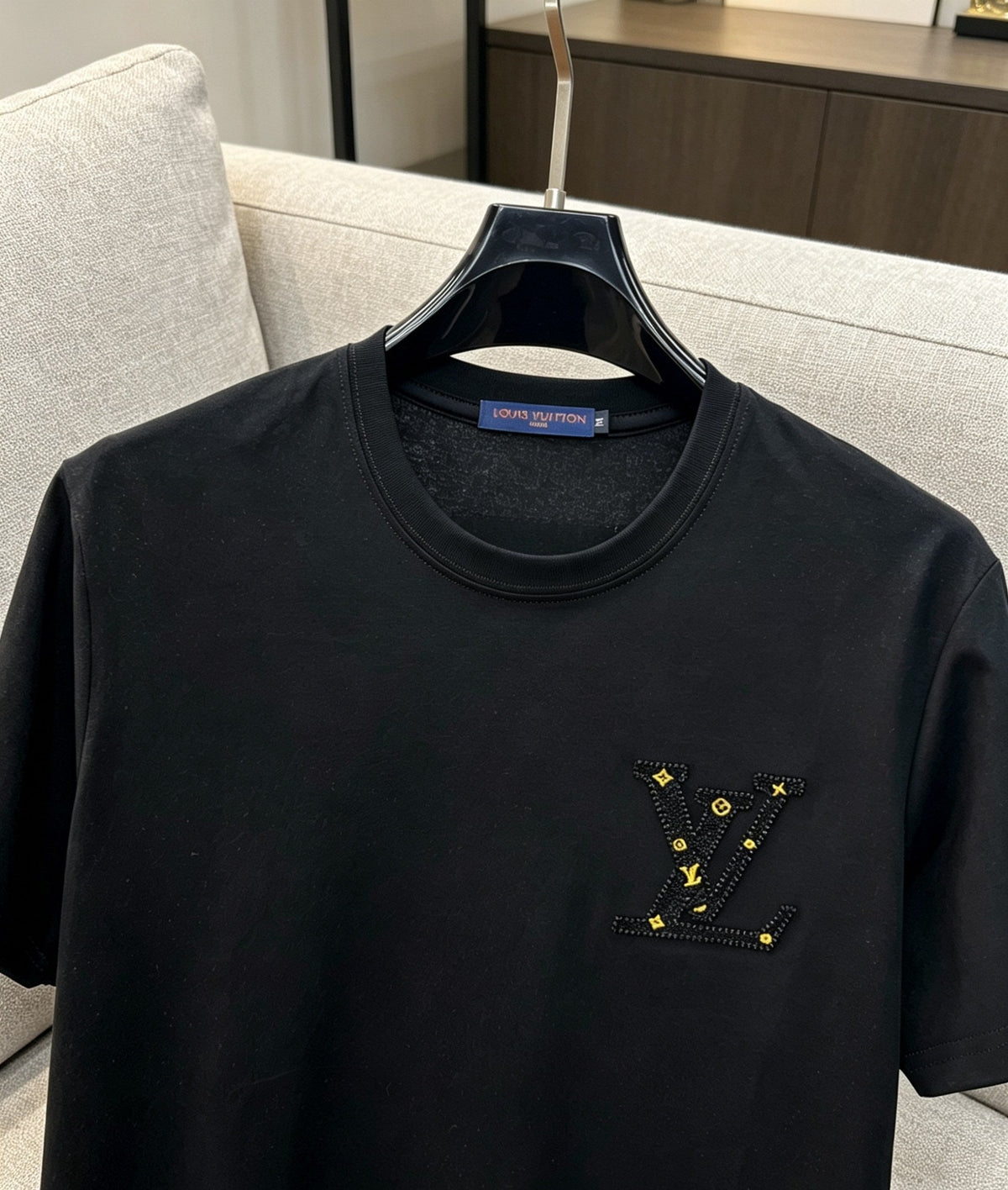 LV 2026 Men Short-sleeved T-shirt Black Yellow Cotton 303315