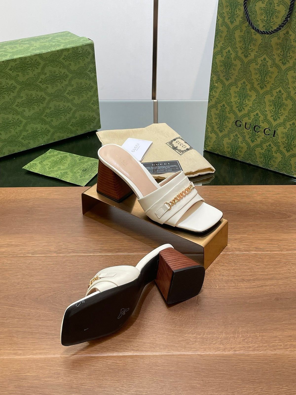 GG SIGNORIA SLIDE SANDAL WHITE DENIM