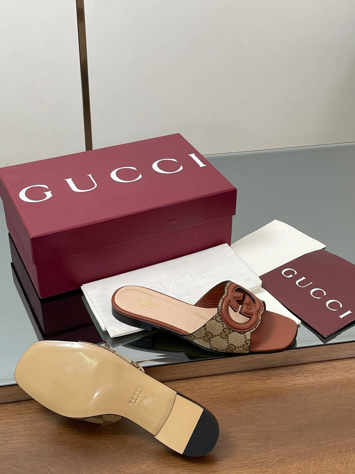 Gucci 2026 Women's Slide Sandal With Interlocking G Canvas Leather 765471