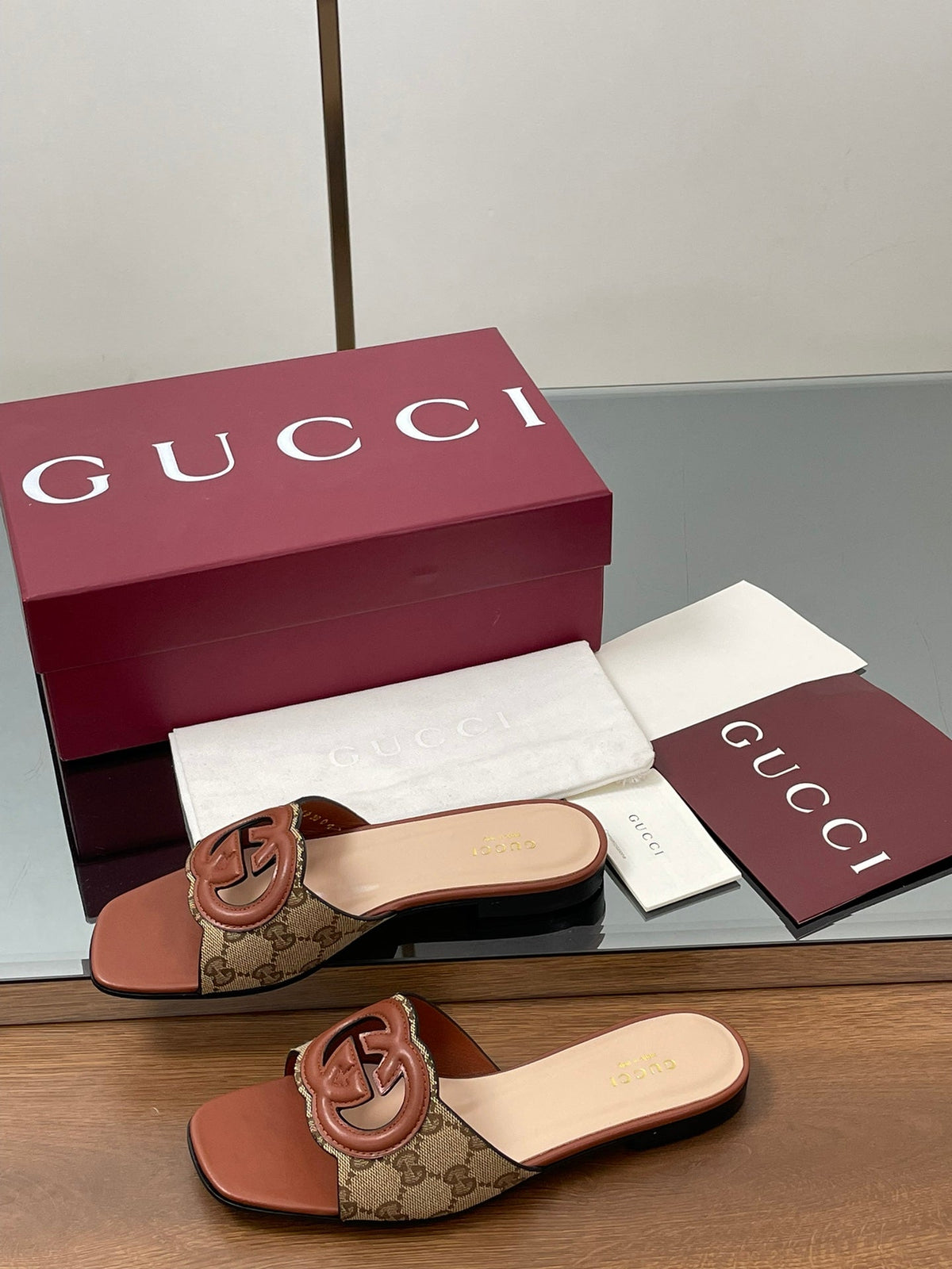 Gucci 2026 Women's Slide Sandal With Interlocking G Canvas Leather 765471