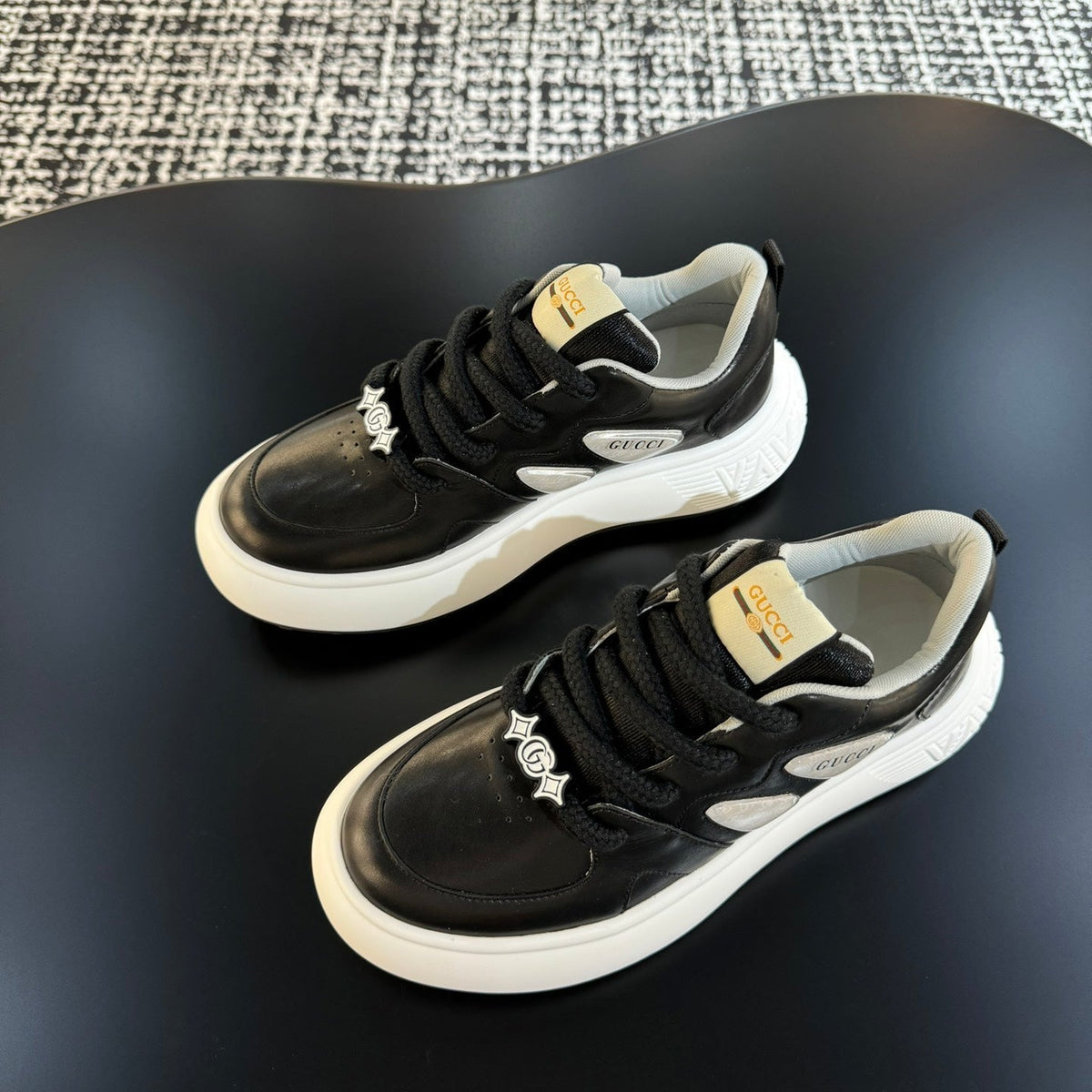 GG Men's Sneaker Black Cowhide 527026