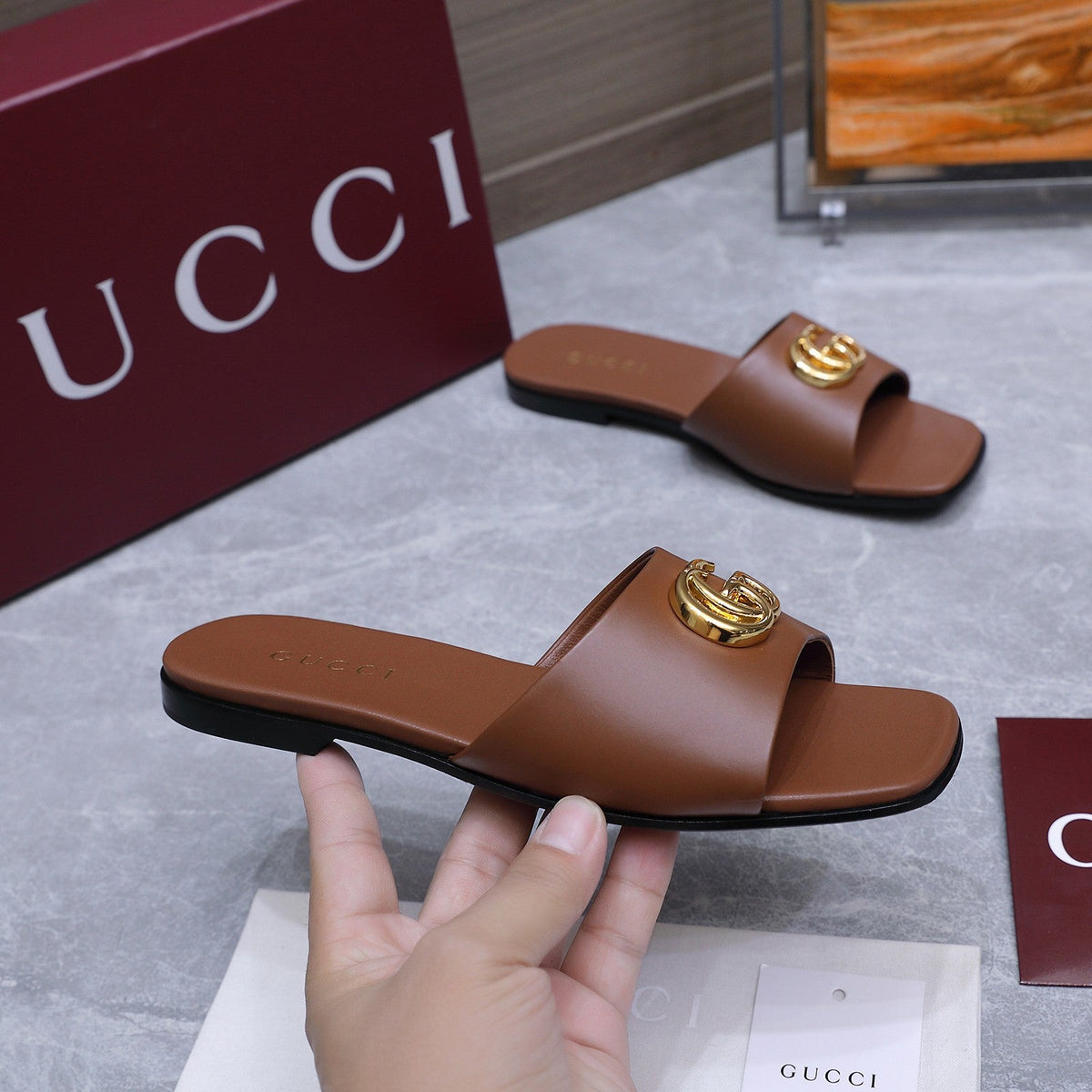 Gucci 2026 Slipper Leather 758565