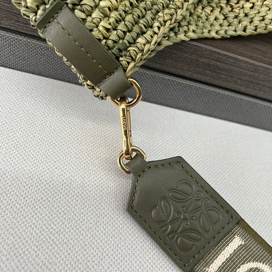 Loewe Slit Handbag Tea Green Raffia Cowhide 254114
