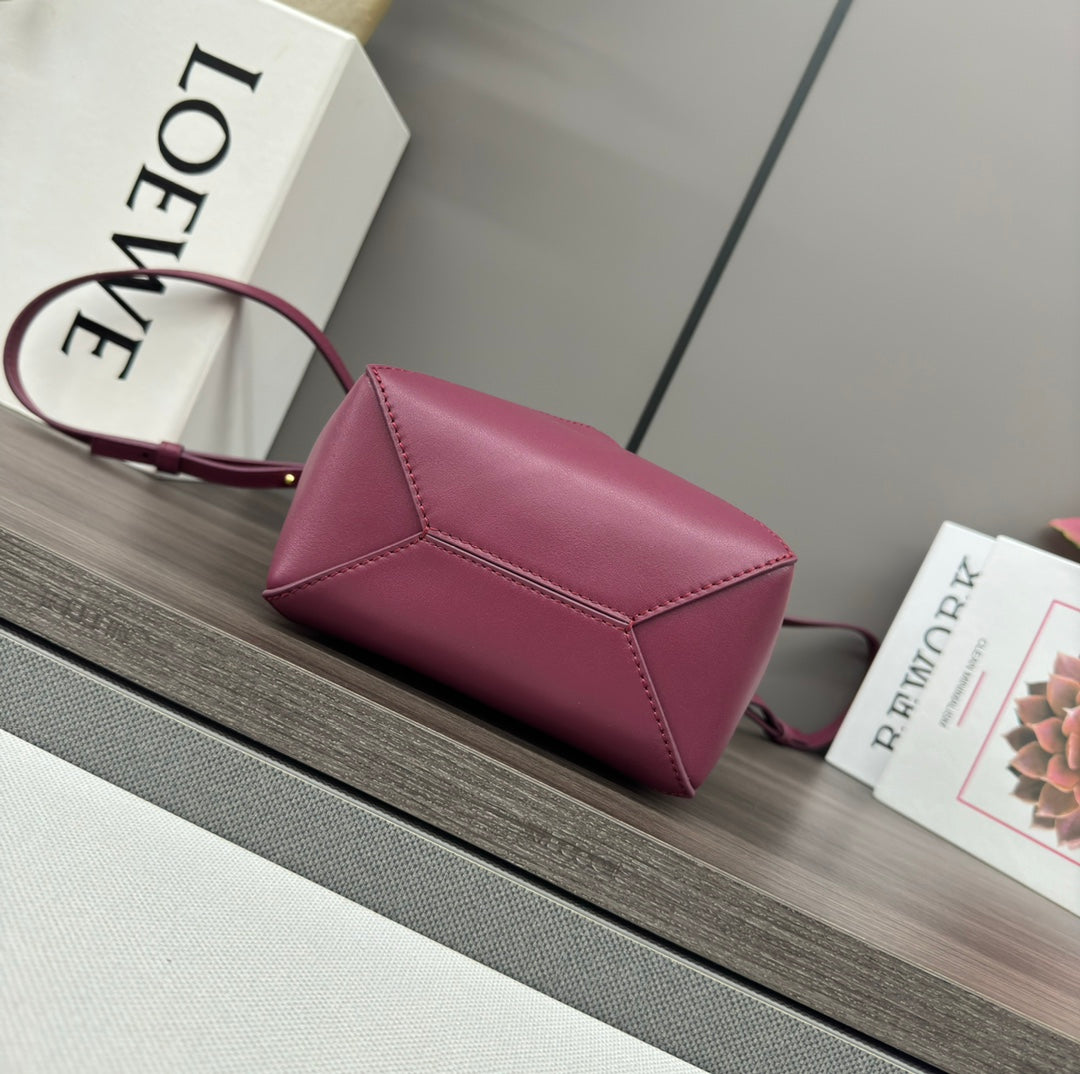 Loewe Puzzle Fold Handbag Crimson Cowhide 254374