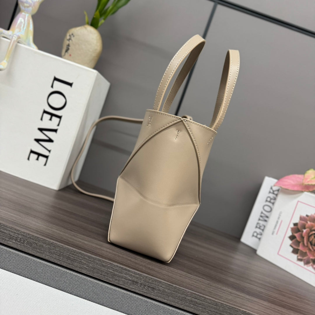Loewe Puzzle Fold Handbag Gravel Cowhide 254376