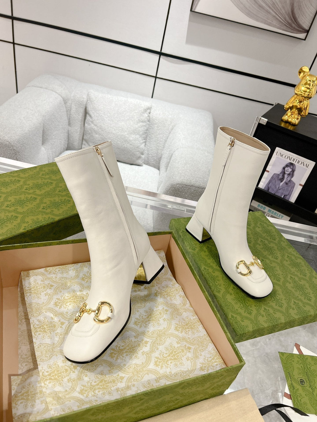 Gucci Horsebit Square Toe Mid-heeled Ankle Boots White Cowhide 490536