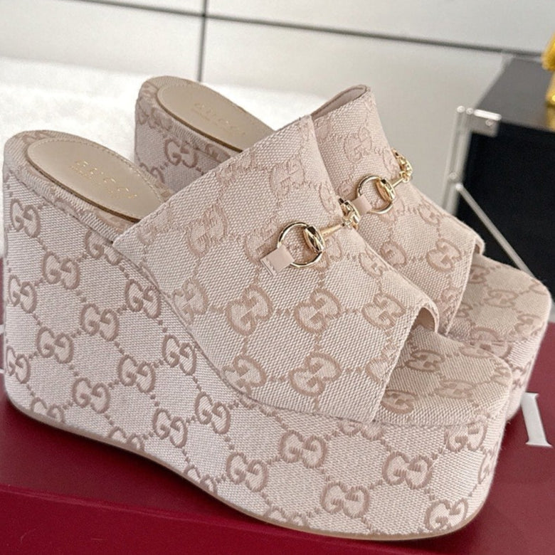 GC Wedge With Horsebit Sandal Beige Canvas 292423