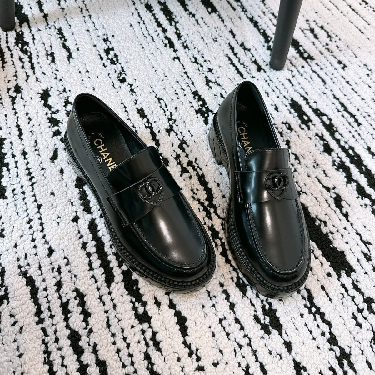 CC Moccasins 45mm In Black Glossy Lambskin 144633