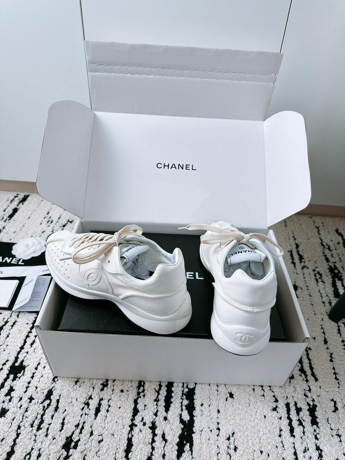 CC Sneaker 35mm In White Soft Cowhide 144691