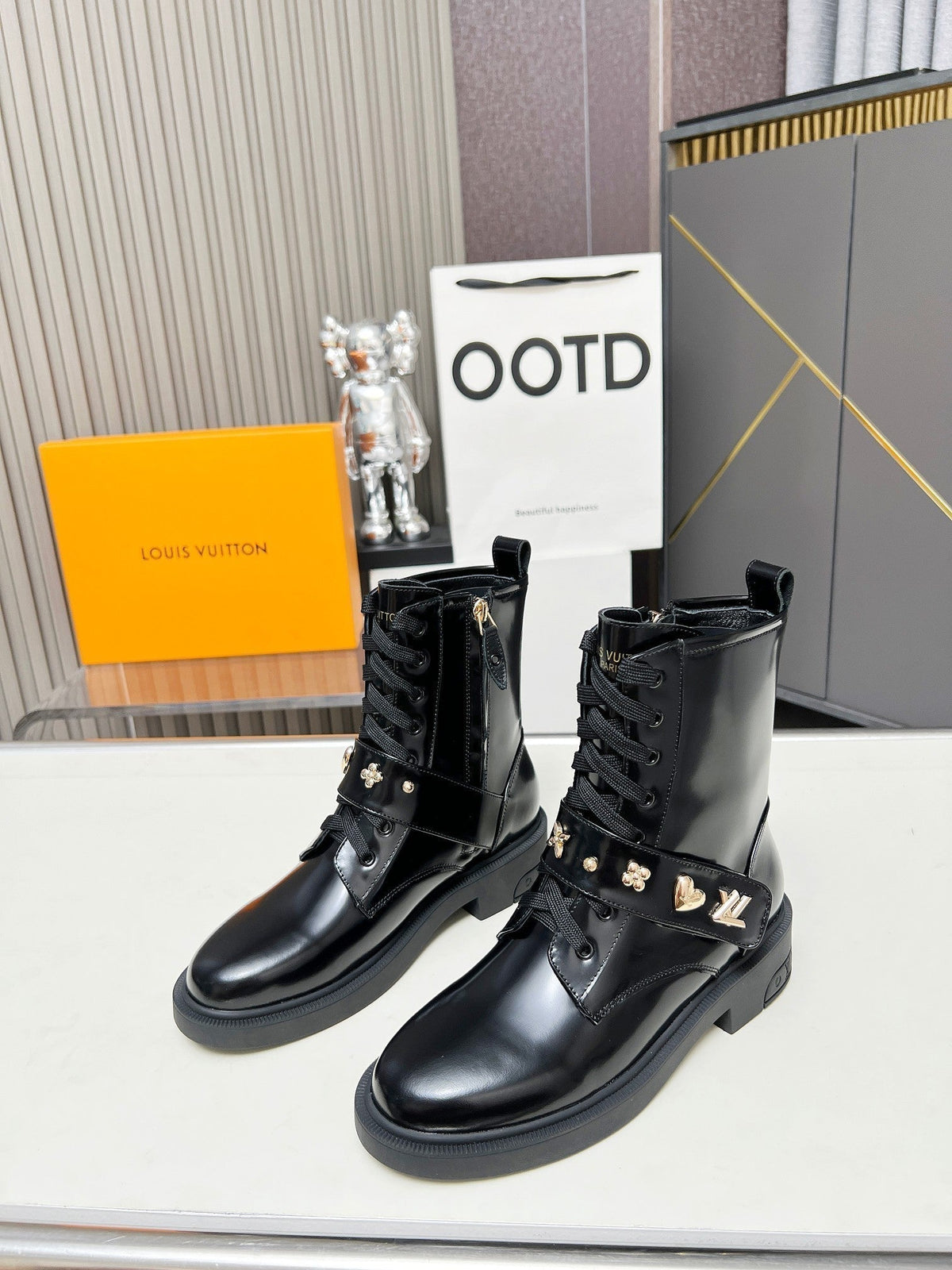 LV Citizen Boots Glossy Black Calfskin