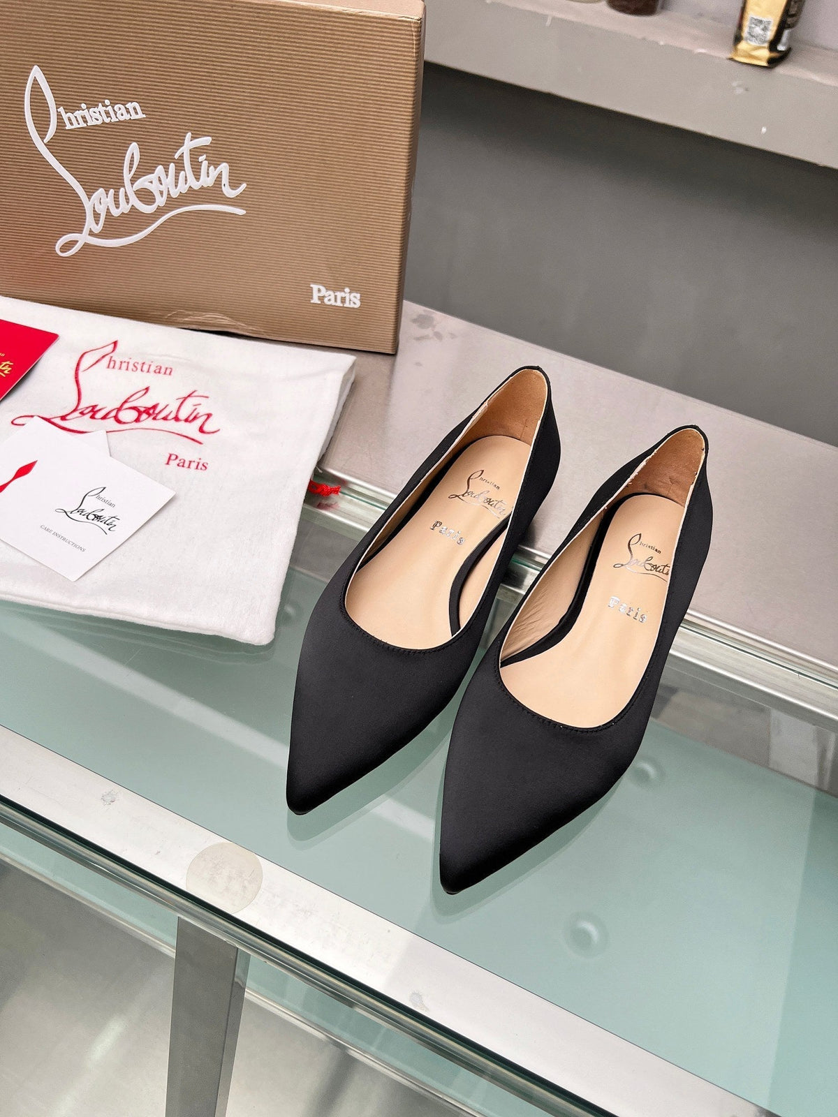 CL Kate Ballerina Flats Crepe Satin Black