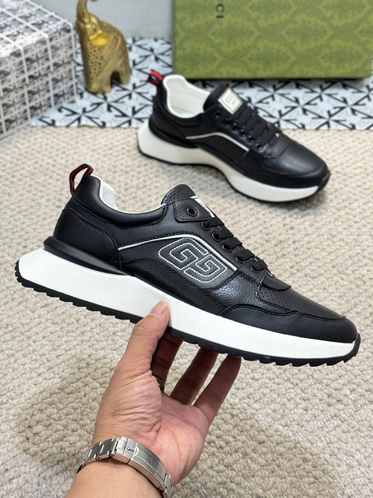 GG Men's Sneaker Black Sheepskin 524703