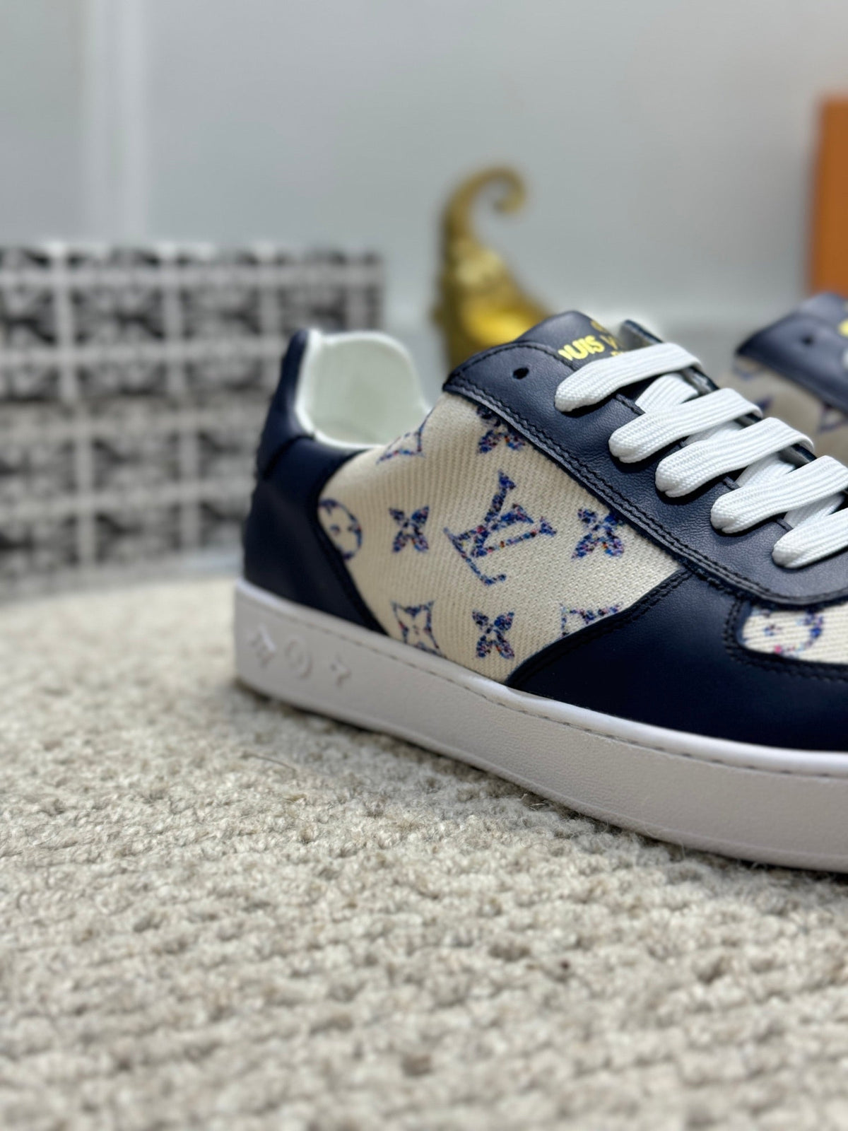 LV TRAINER SNEAKER NAVY BLUE CALFSKIN AND BEIGE MONOGRAM CANVAS
