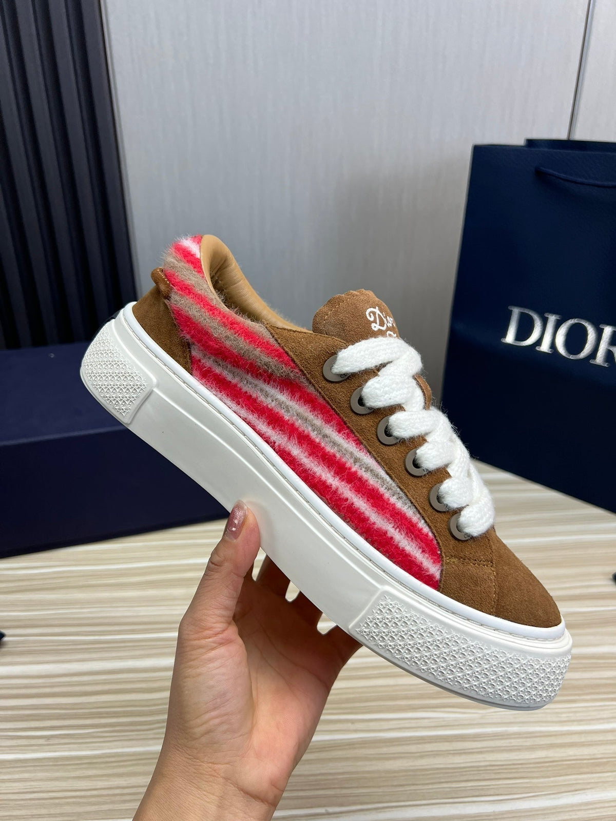 CD B33 SNEAKER BROWN SUEDE AND FABRIC