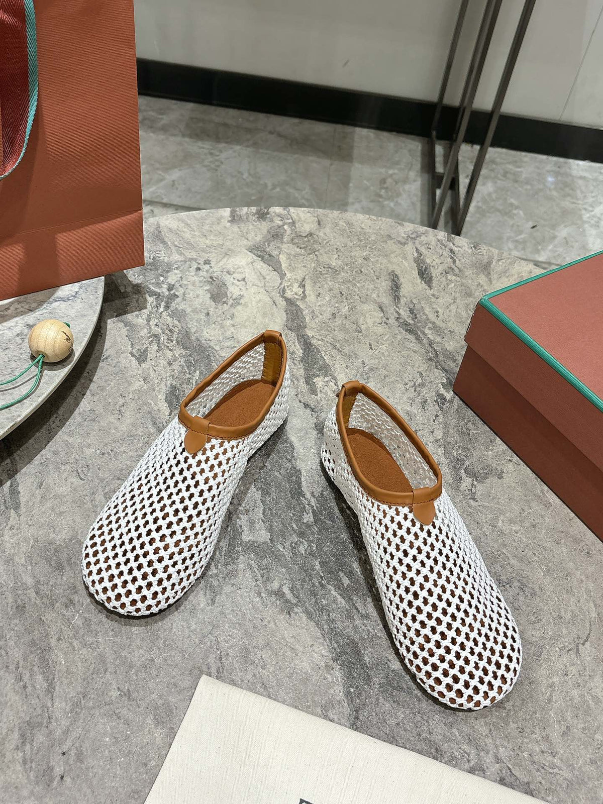 LP hollow knit ballet flats white original leather 379025