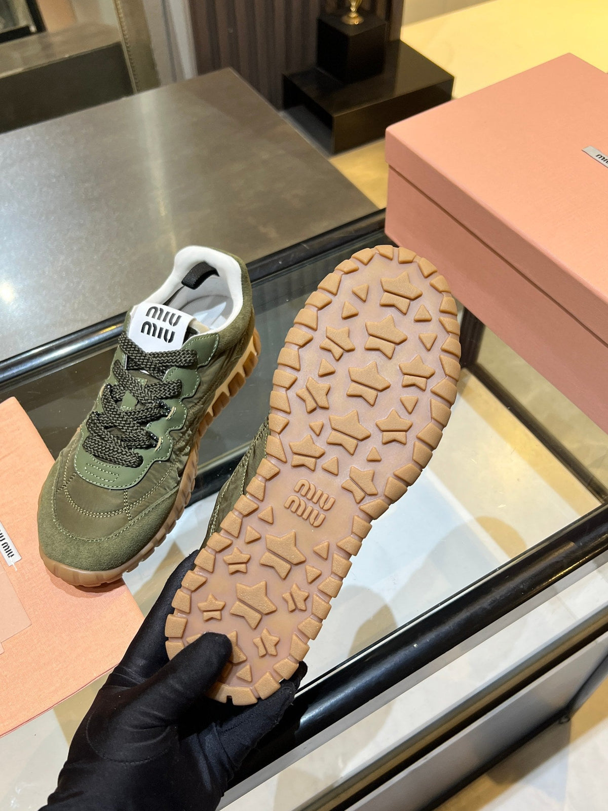 MIU 26ss Sneaker Moss Green Fabric Suede 625653