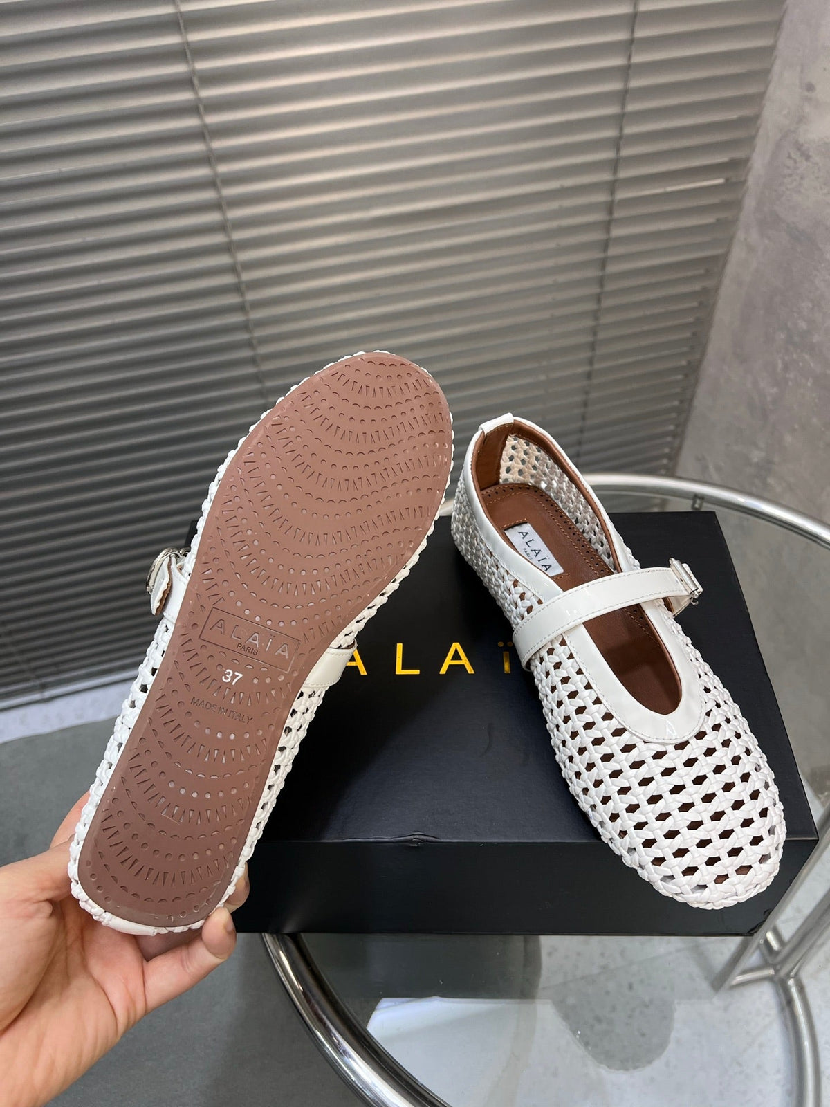 Alaia Braided Hollow Ballet Flats White Cowhide 300044