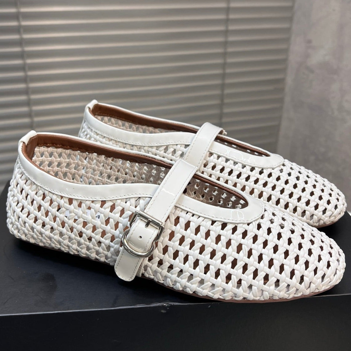 Alaia Braided Hollow Ballet Flats White Cowhide 300044