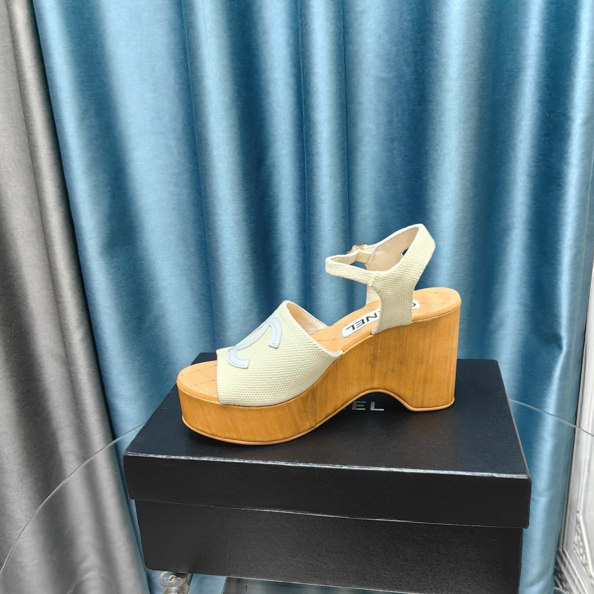 cc platform white satin