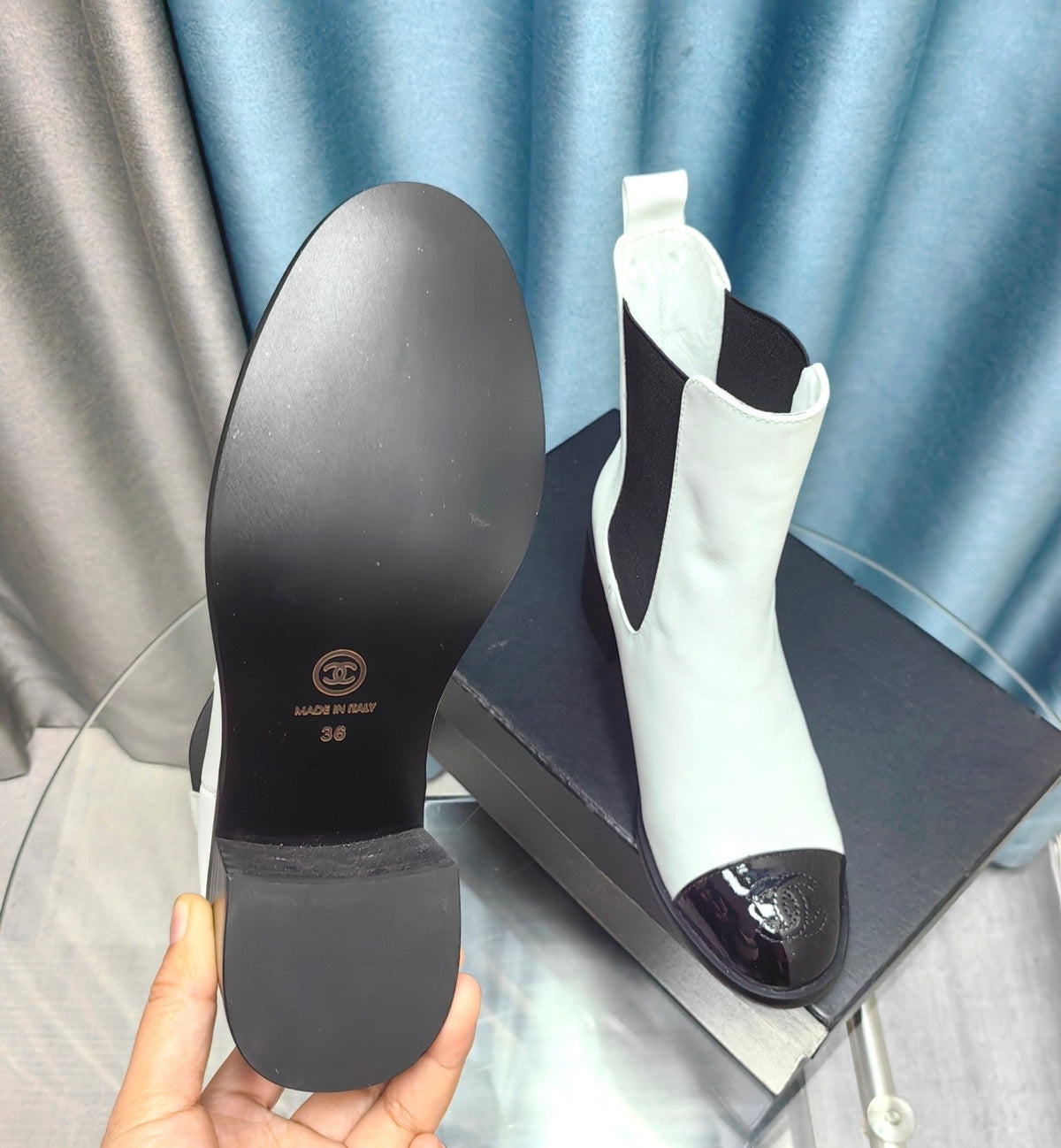 CC Chelsea Ankle Boots White Calfskin