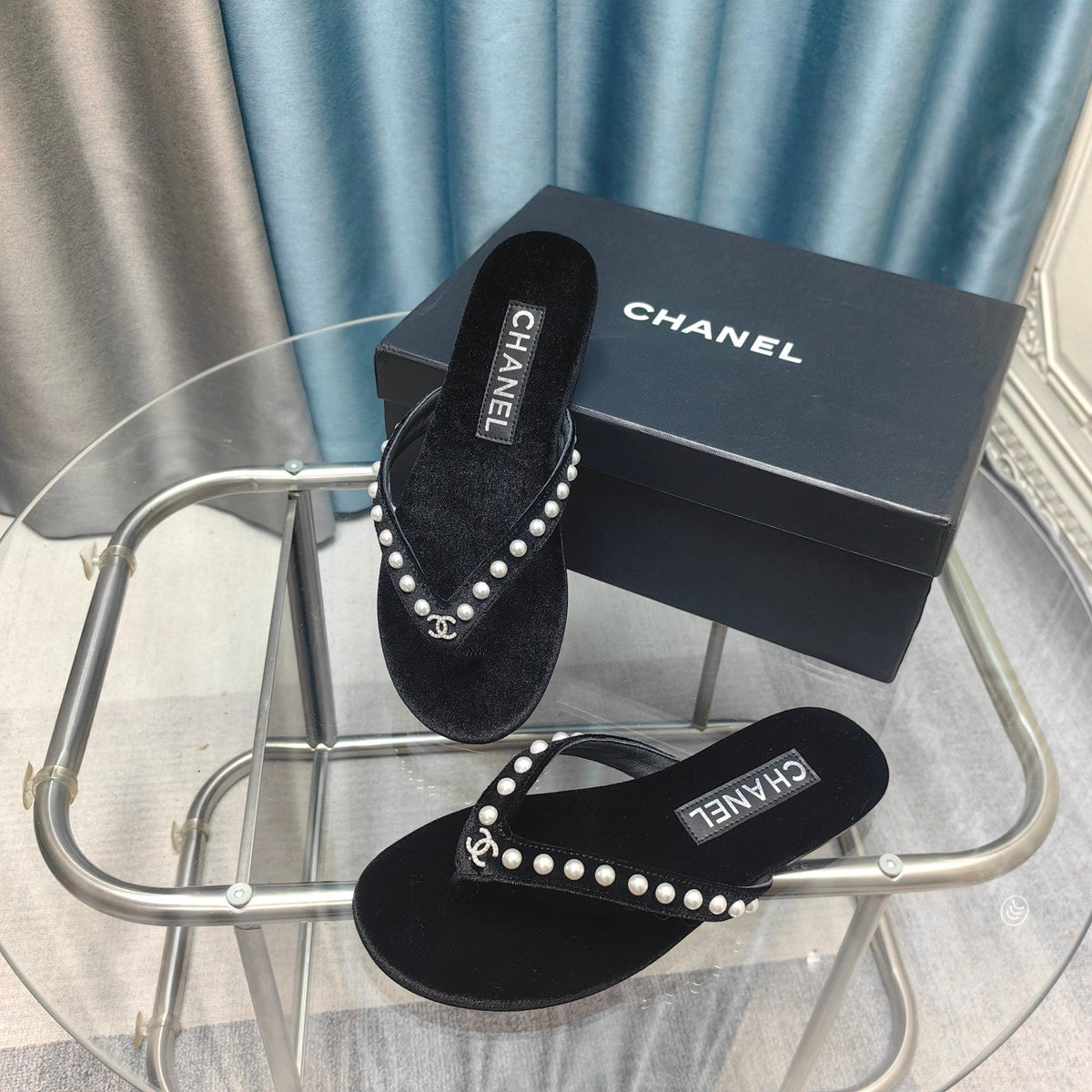 CC Thong Black Velvet Pearl