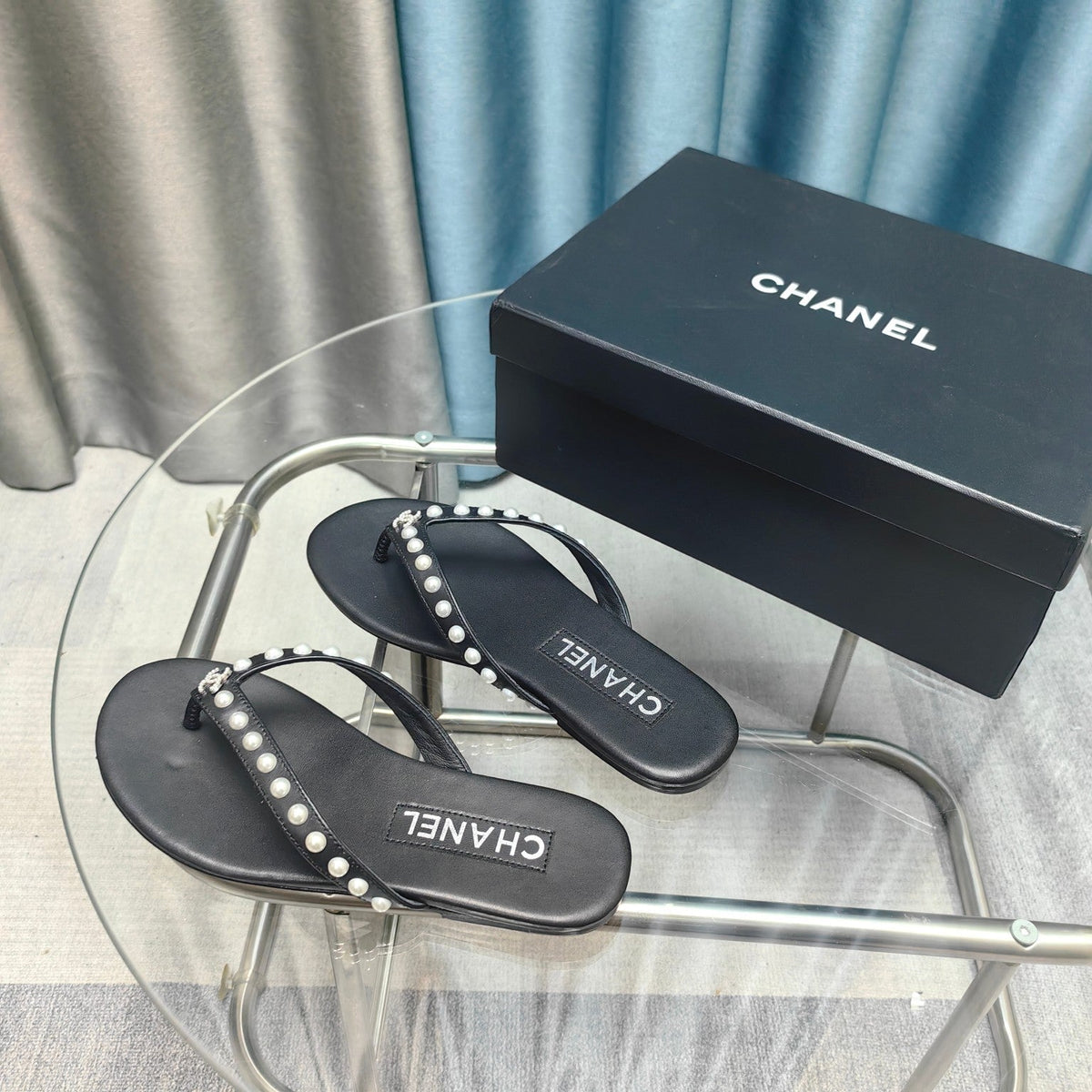CC Thong Black Calfskin Pearl