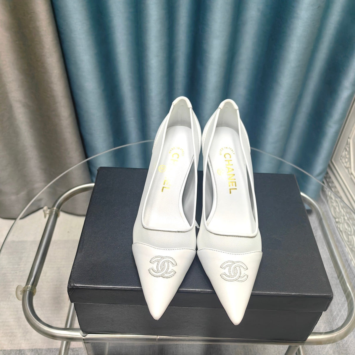 CC Pumps 50 White Mesh Leather Pointed Toe