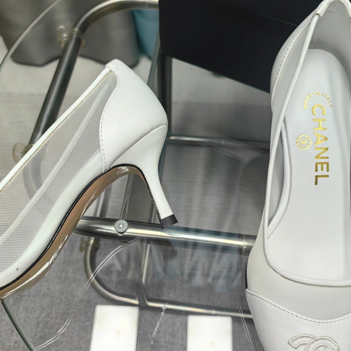 CC Pumps 50 White Mesh Leather Pointed Toe