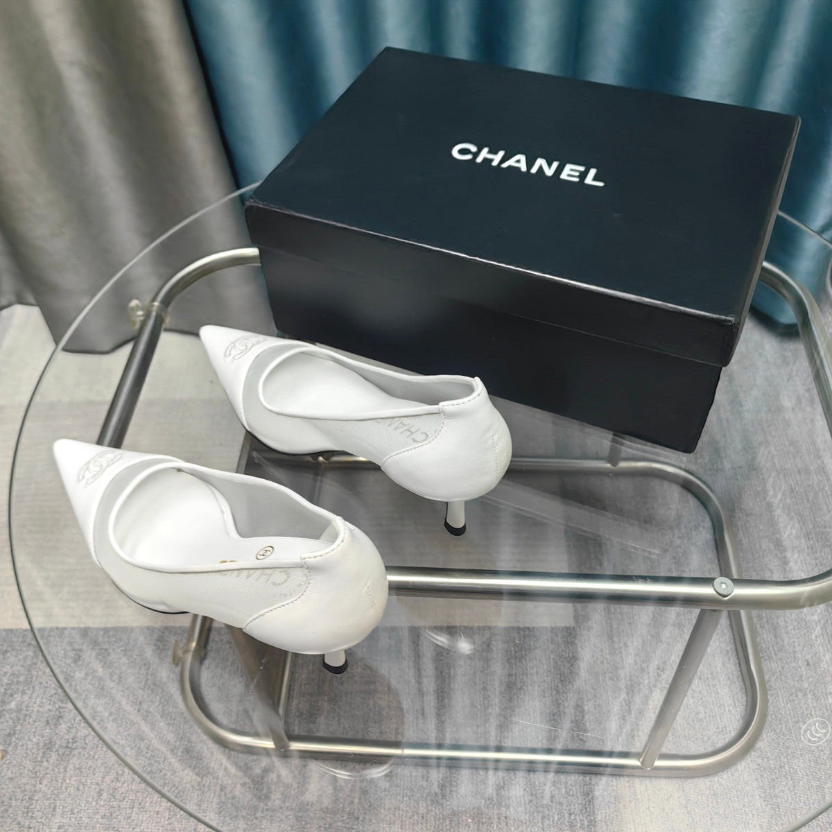 CC Pumps 50 White Mesh Leather Pointed Toe