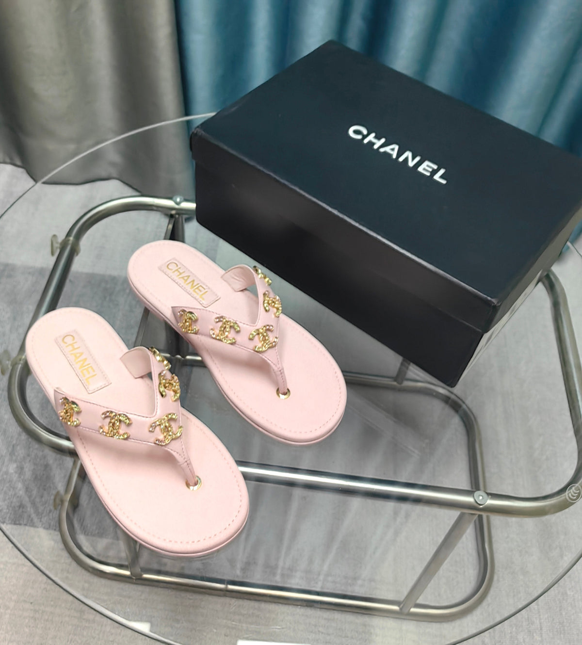 CC 25 Thong Sandal Diamond CC Logo