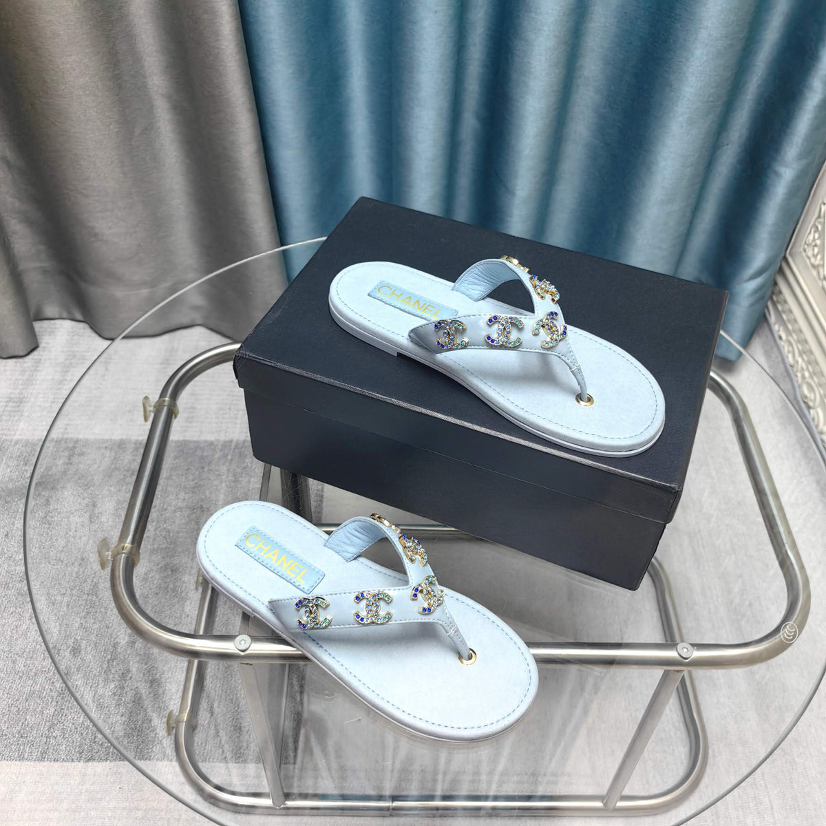 CC 25 Thong Sandal Diamond CC Logo