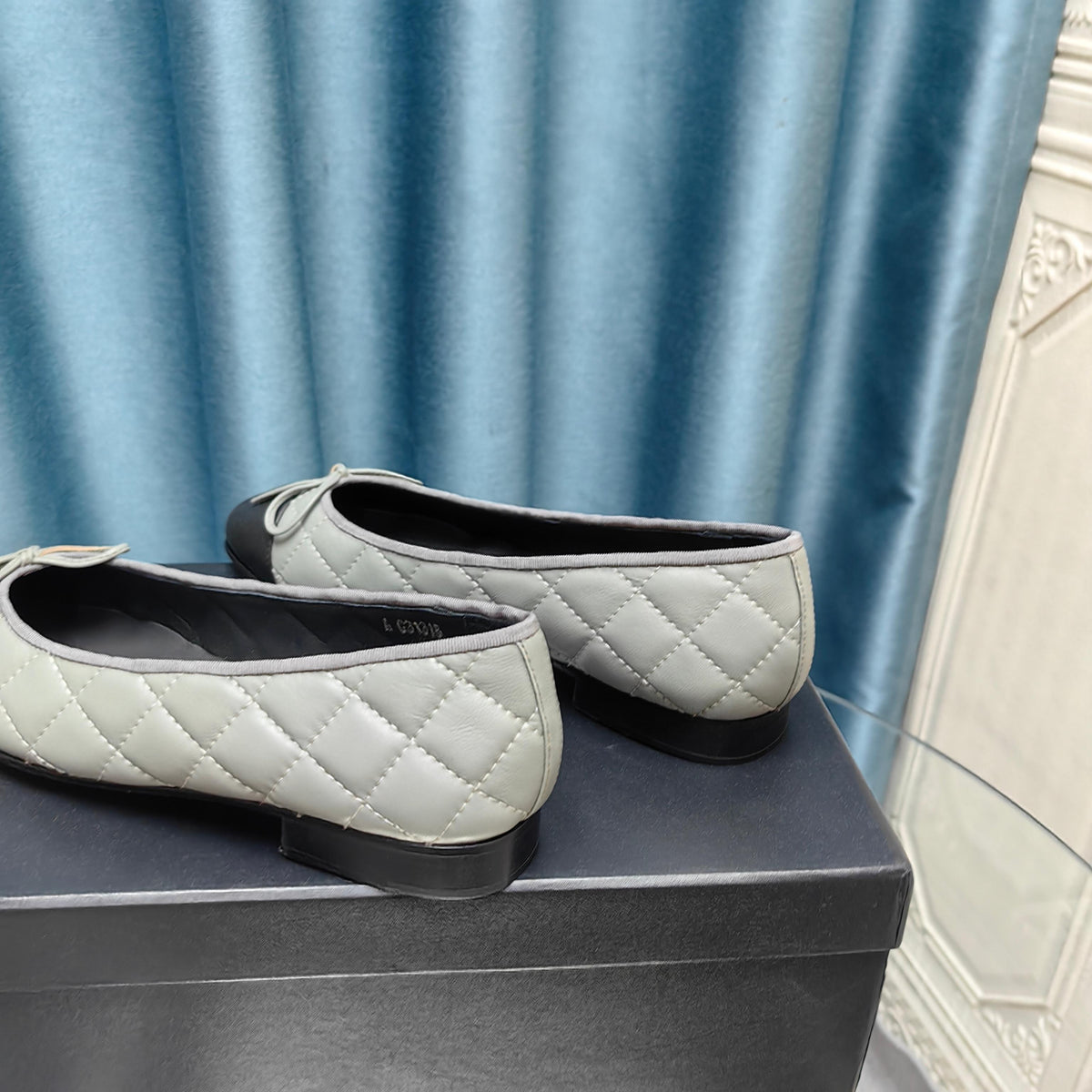 CC 25P Ballet Flat Grey Black Calfskin