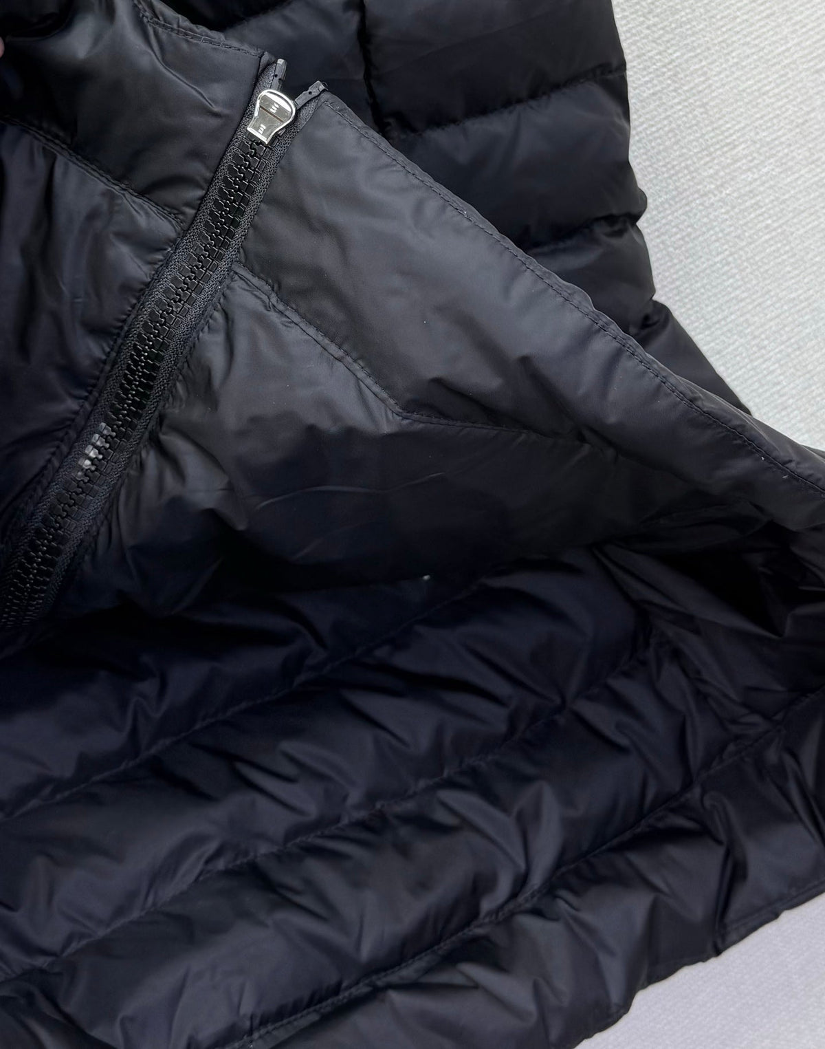 Moncler 25 Vest Polyester 297306