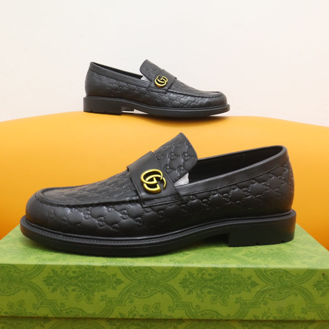 GG Men's Loafer Black Embossed Cowhide 528261