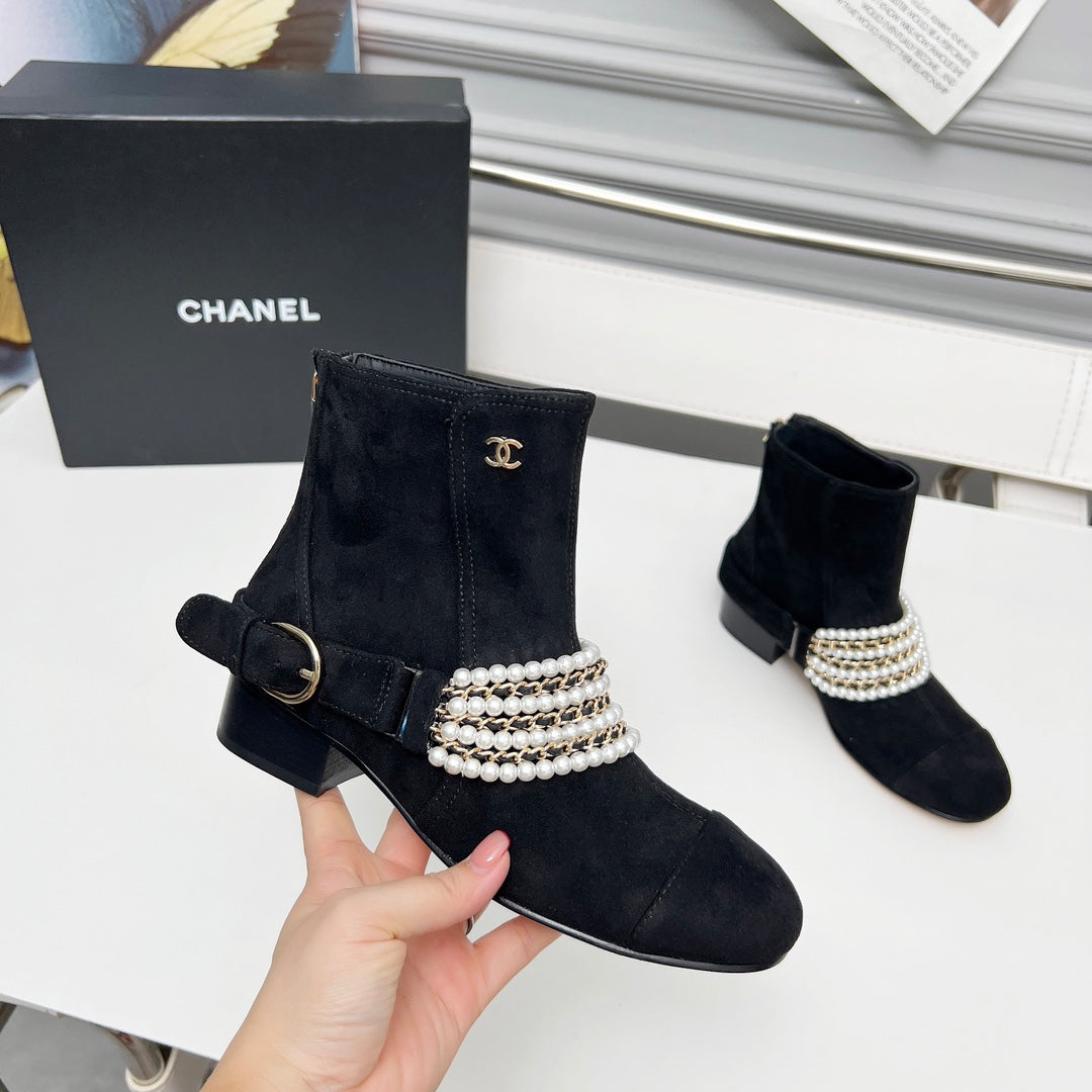 CC 25 latest low-top boots pearl black suede 459469
