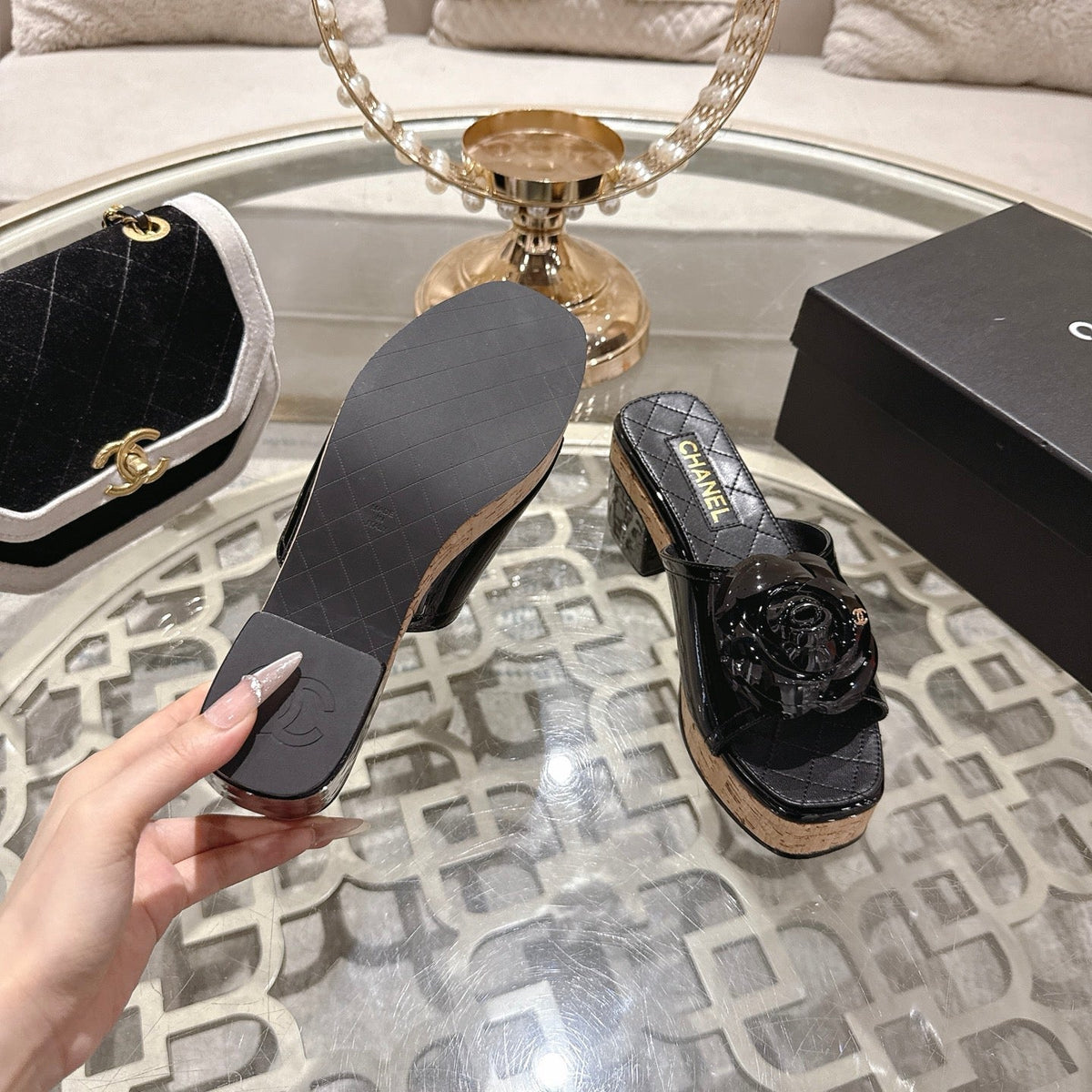 CC 26s Camellia Platform Slippers 65 Black Patent Leather 627044