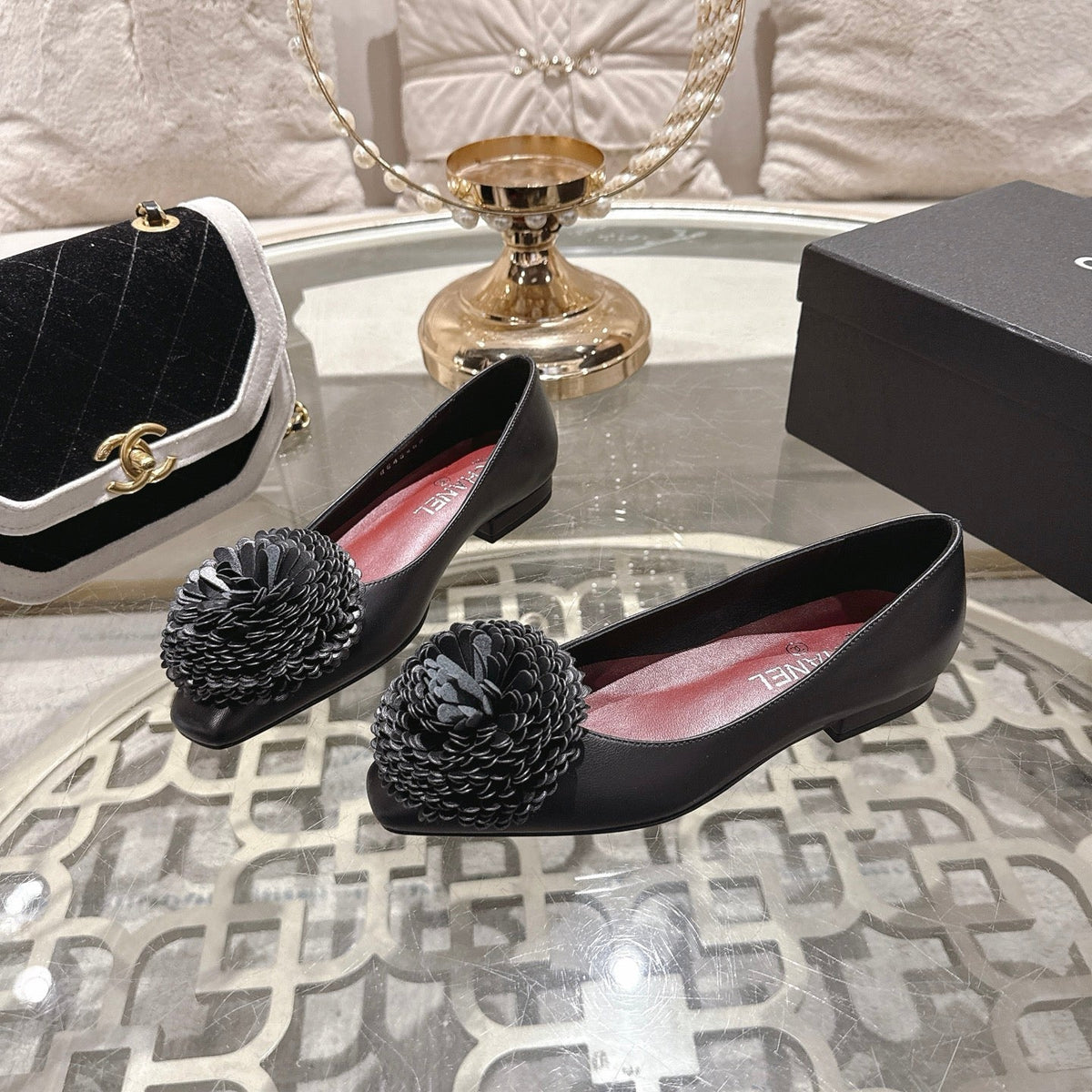 CC 26s Floral Ballet Flats Black Sheepskin 627023