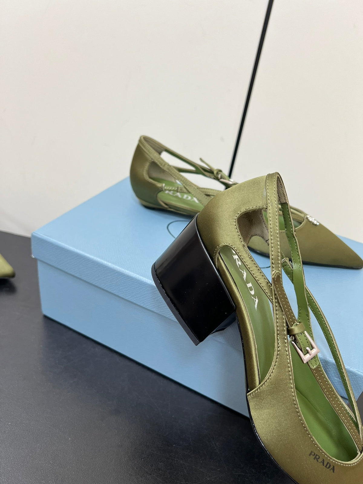 CUT-OUT PUMPS WITH BEAD BUCKLE IN OLIVE GREEN SATIN