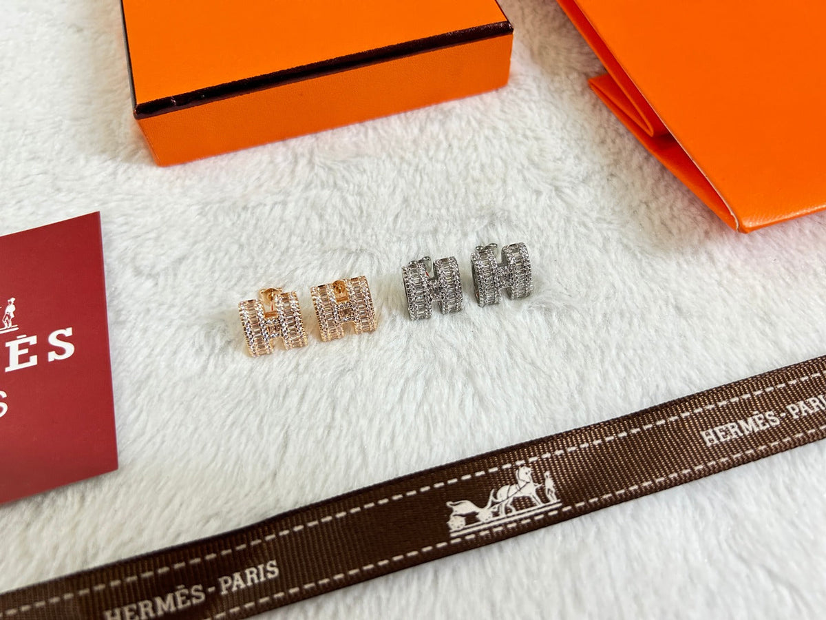 H STUD EARRINGS WITH DIAMONDS