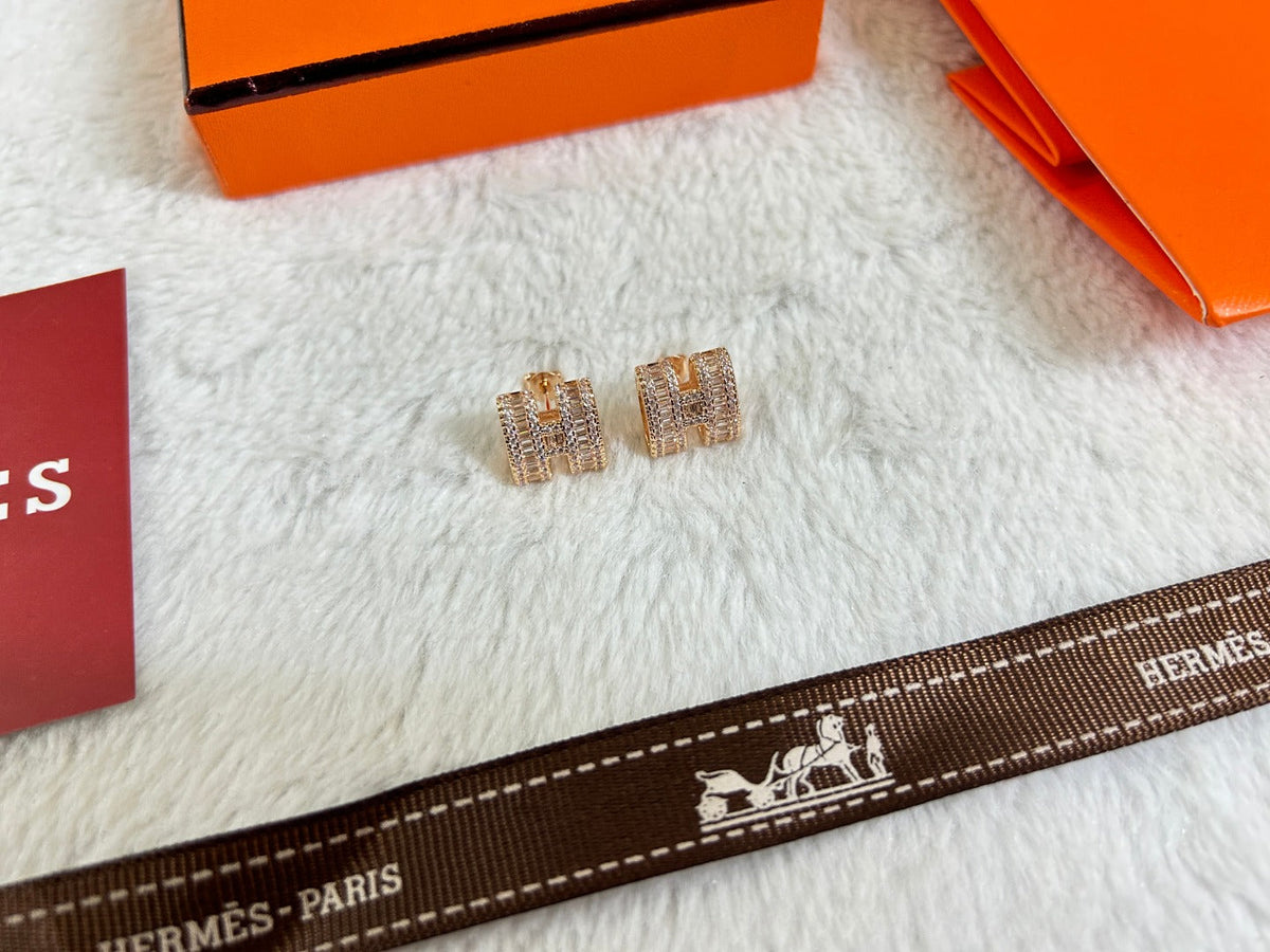 H STUD EARRINGS WITH DIAMONDS