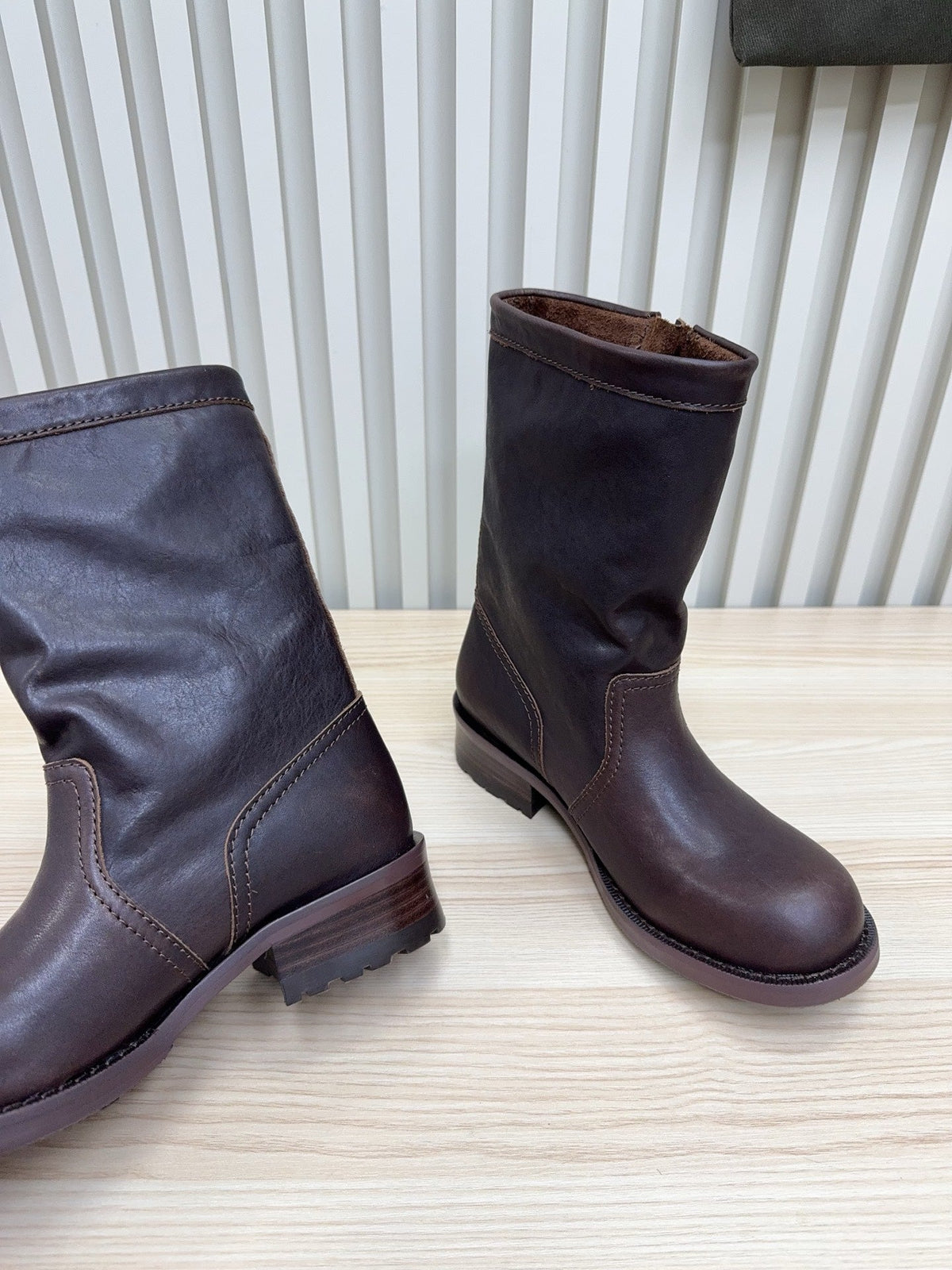 PRA Latest knight boots dark chocolate brown sheepskin