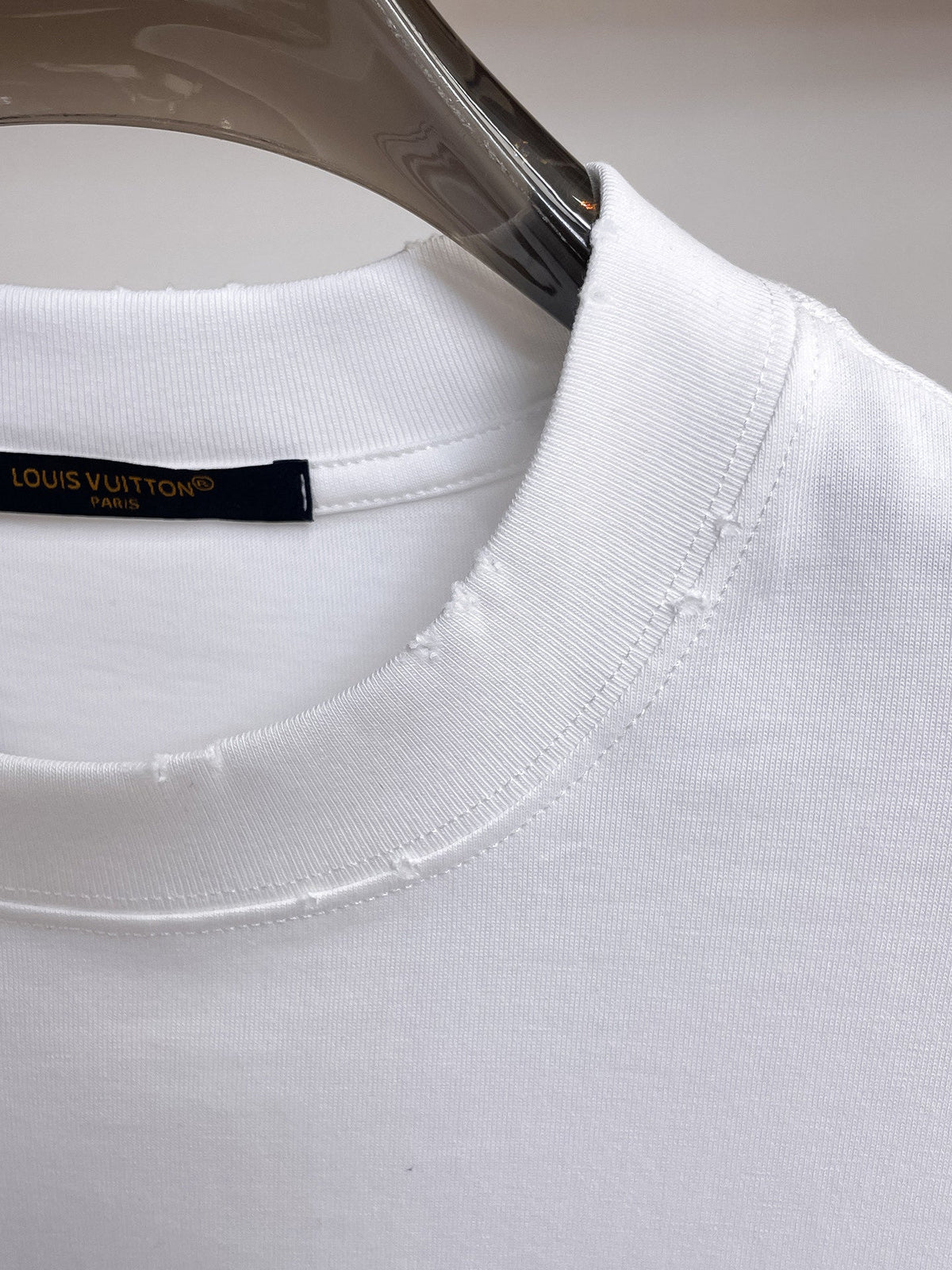 LV 2026 Men Short-sleeved T-shirt Cotton 303432