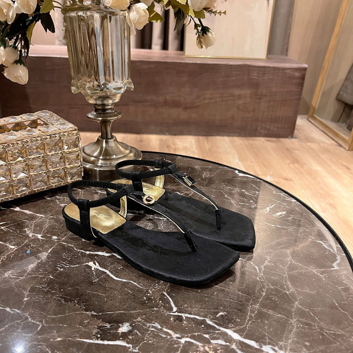 LP MINDIL SANDAL BLACK SILK