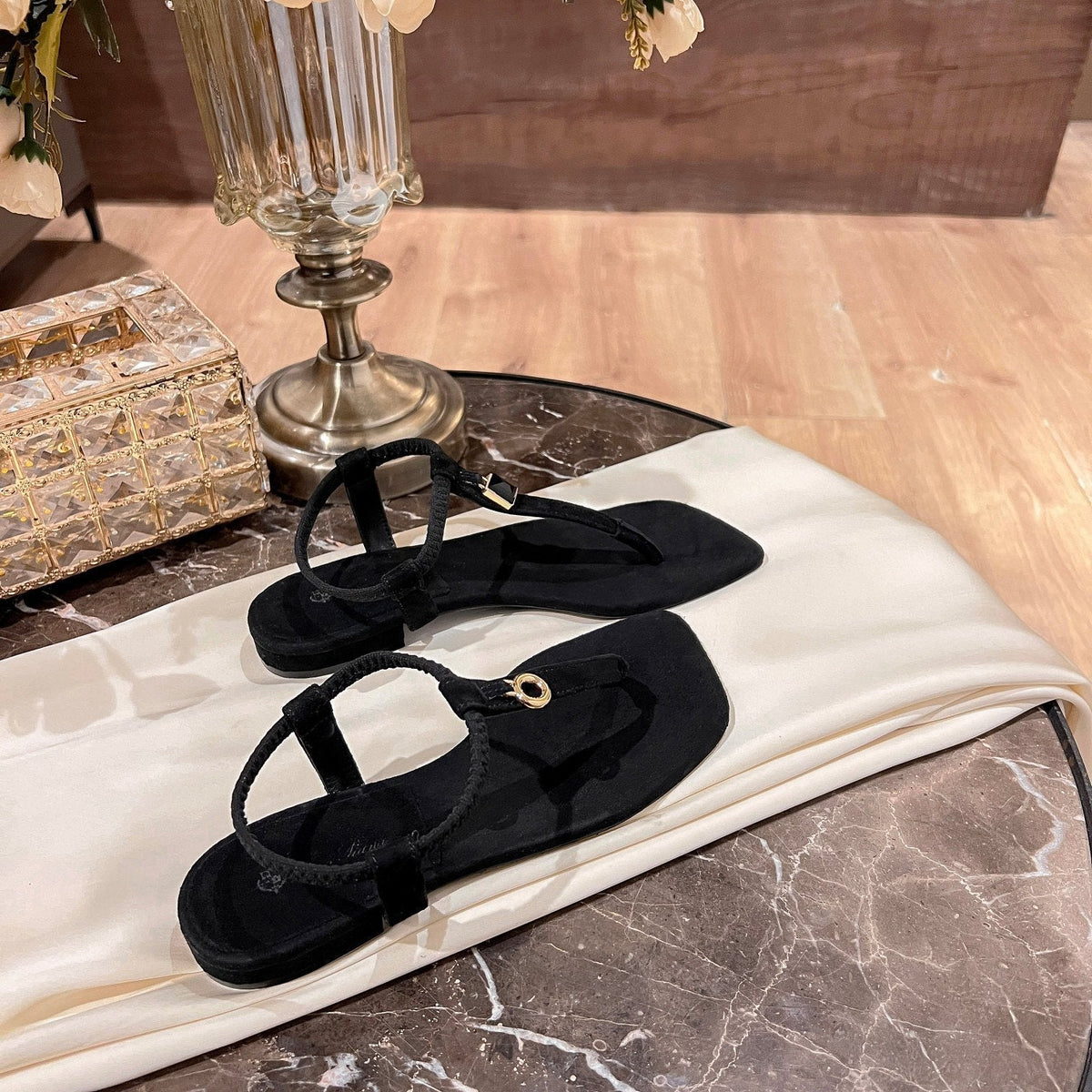 LP MINDIL SANDAL BLACK SUEDE